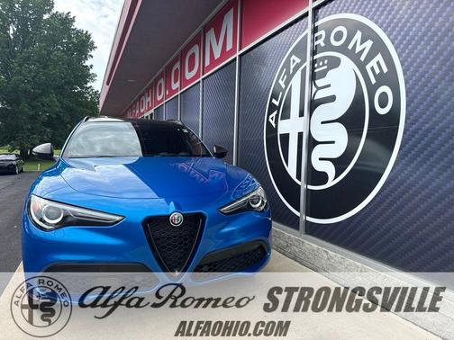 Misano Blue Metallic 2023 Alfa Romeo Stelvio Estrema AWD