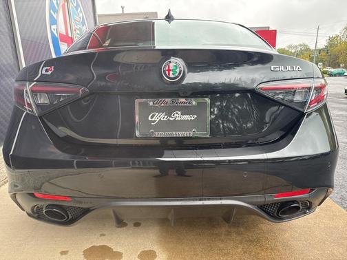 2025 Alfa Romeo Giulia Intensa AWD