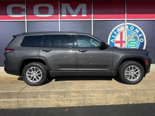 2022 Jeep Grand Cherokee L Laredo