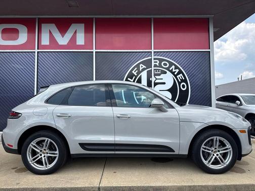 Chalk 2024 Porsche Macan T