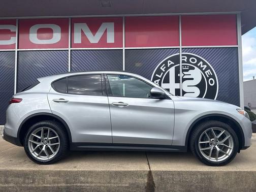 Silverstone Gray Metallic 2018 Alfa Romeo Stelvio Ti Sport