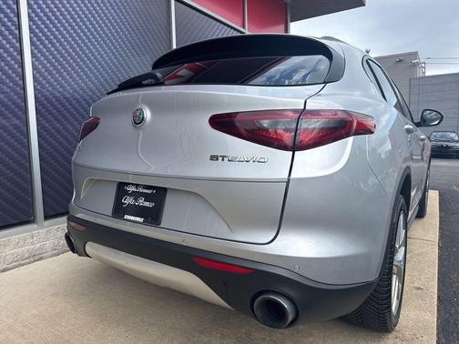 Silverstone Gray Metallic 2018 Alfa Romeo Stelvio Ti Sport