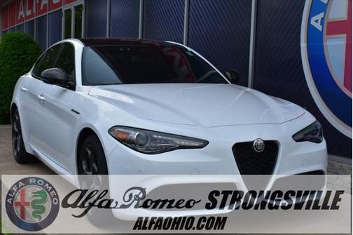 2023 Alfa Romeo Giulia Estrema AWD
