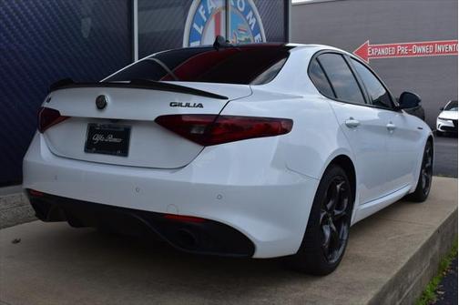 2023 Alfa Romeo Giulia Estrema AWD