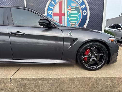 2023 Alfa Romeo Giulia Quadrifoglio