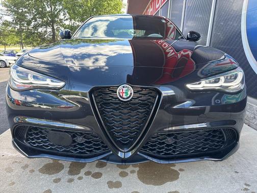 2025 Alfa Romeo Giulia Intensa AWD