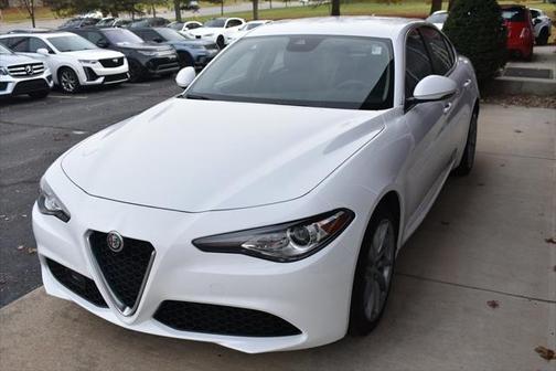 2021 Alfa Romeo Giulia Base