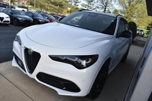 2025 Alfa Romeo Stelvio Ti