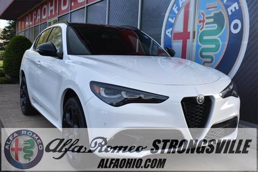 2025 Alfa Romeo Stelvio Ti