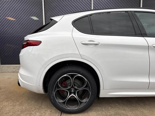 2022 Alfa Romeo Stelvio Ti