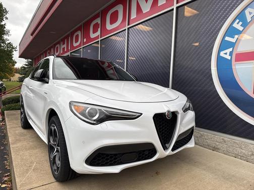 2022 Alfa Romeo Stelvio Ti