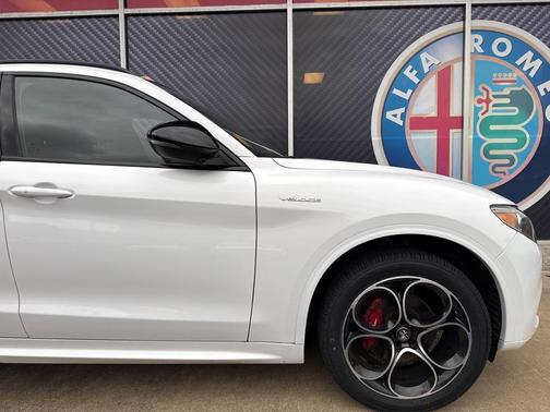 2022 Alfa Romeo Stelvio Ti