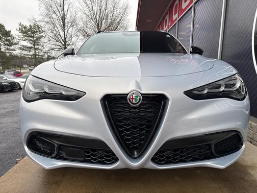 2025 Alfa Romeo Stelvio Sprint AWD