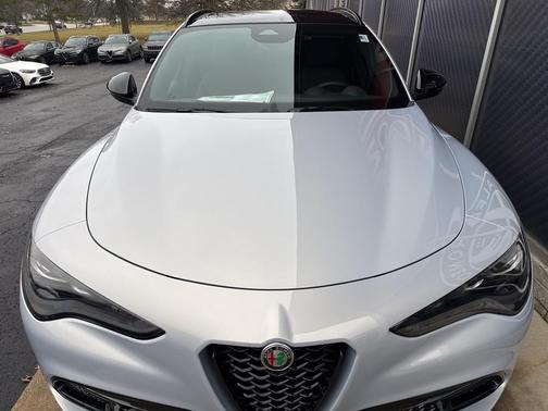 2025 Alfa Romeo Stelvio Sprint AWD