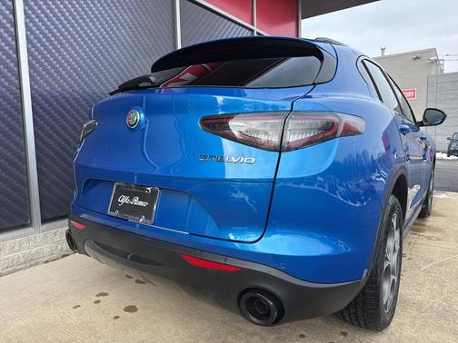2025 Alfa Romeo Stelvio Sprint AWD