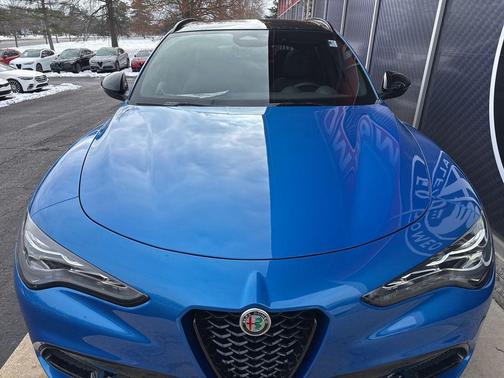 2025 Alfa Romeo Stelvio Sprint AWD