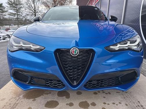 2025 Alfa Romeo Stelvio Sprint AWD