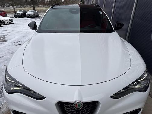 2025 Alfa Romeo Stelvio Sprint AWD