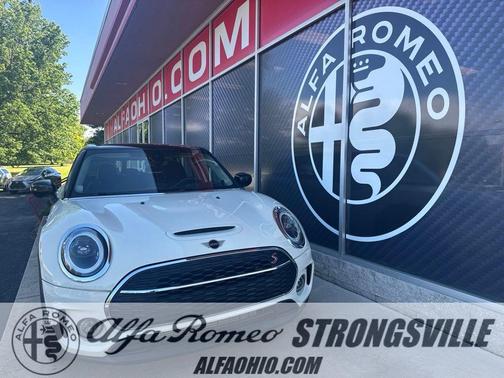 Pepper White 2023 MINI Clubman Cooper S