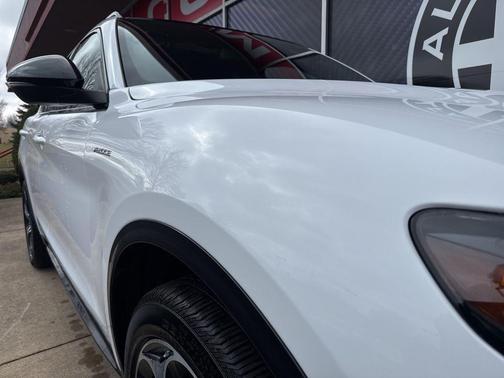 2024 Alfa Romeo Stelvio Veloce AWD