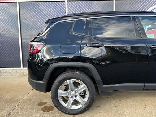 2023 Jeep Compass Latitude