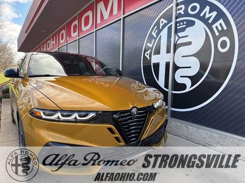 Giallo Ocra 2026 Alfa Romeo Tonale Veloce AWD