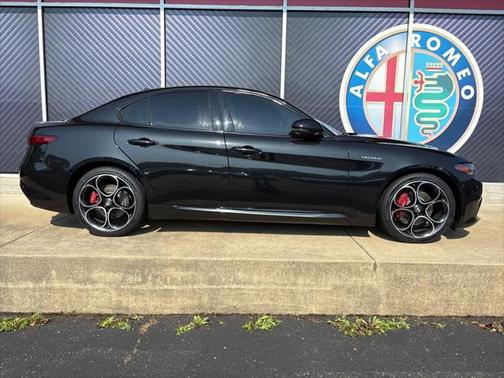 2022 Alfa Romeo Giulia Veloce