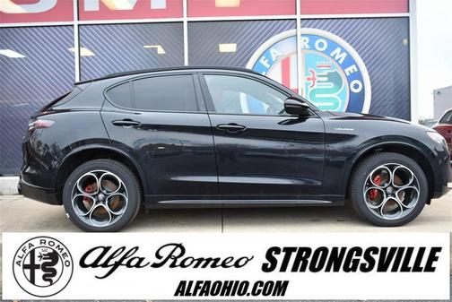 2025 Alfa Romeo Stelvio Sprint AWD