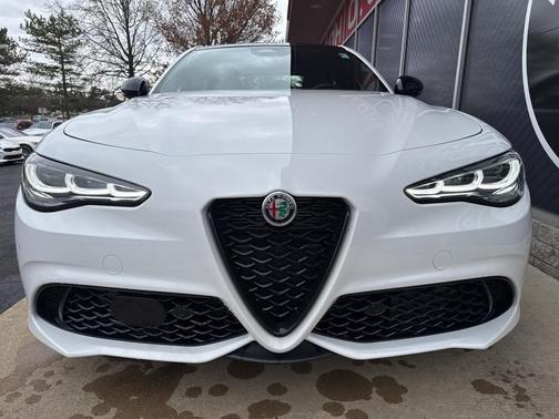 2025 Alfa Romeo Giulia AWD