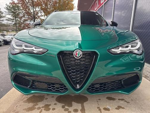 2025 Alfa Romeo Stelvio Sprint AWD