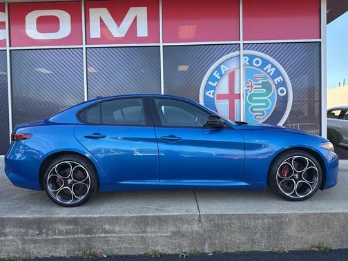 2022 Alfa Romeo Giulia Veloce