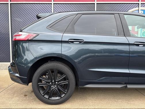 2024 Ford Edge ST Line