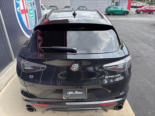 2025 Alfa Romeo Stelvio Sprint AWD