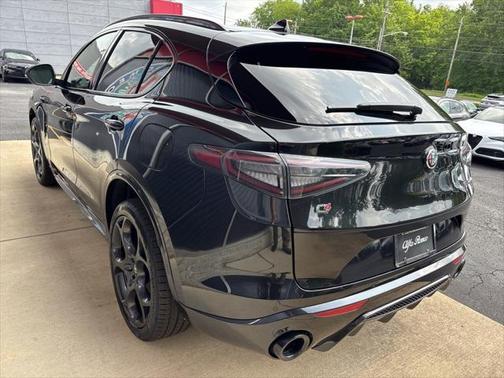 2025 Alfa Romeo Stelvio Sprint AWD