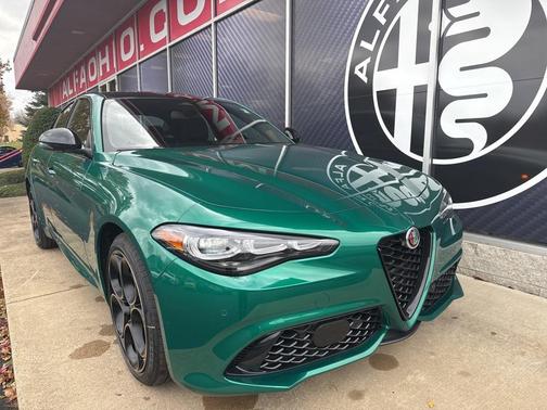 2025 Alfa Romeo Giulia Intensa AWD