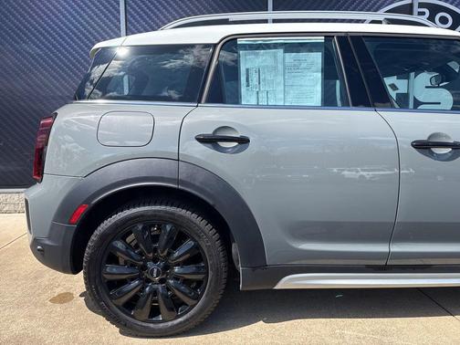 Moonwalk Grey Metallic 2023 MINI Countryman Cooper S ALL4