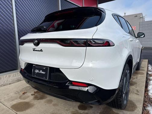 Milano White 2026 Alfa Romeo Tonale Veloce
