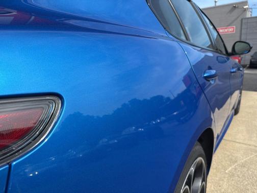 Misano Blue Metallic 2024 Alfa Romeo Giulia Veloce AWD