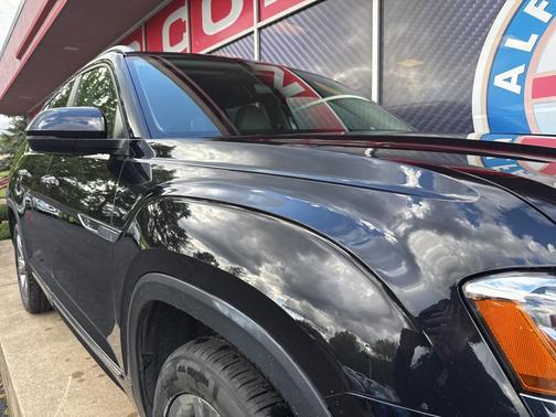2018 Volkswagen Atlas 3.6L SE w/Technology