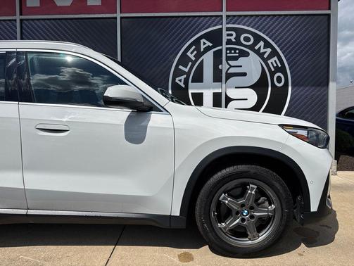 Alpine White 2023 BMW X1 xDrive28i