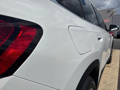 Alpine White 2023 BMW X1 xDrive28i