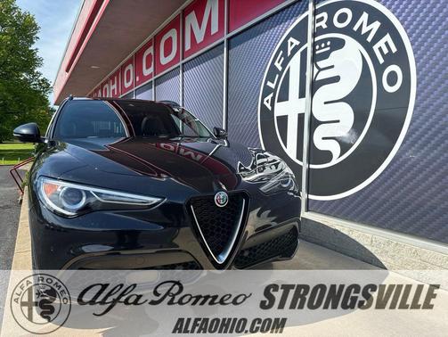 Vulcano Black Metallic 2023 Alfa Romeo Stelvio Ti