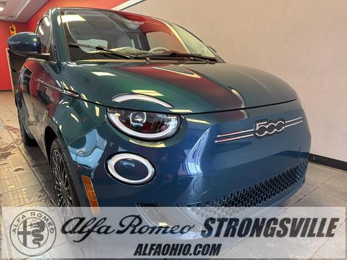 2025 FIAT 500e Icona FWD