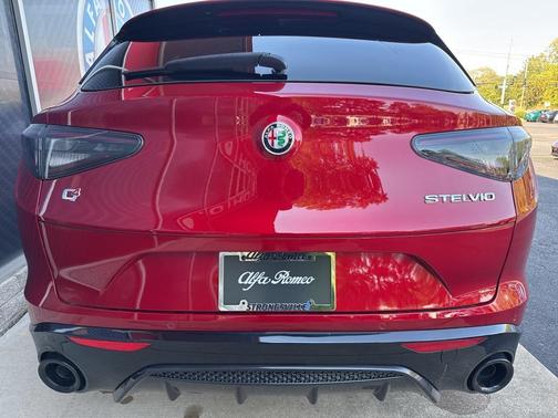 2025 Alfa Romeo Stelvio Sprint AWD