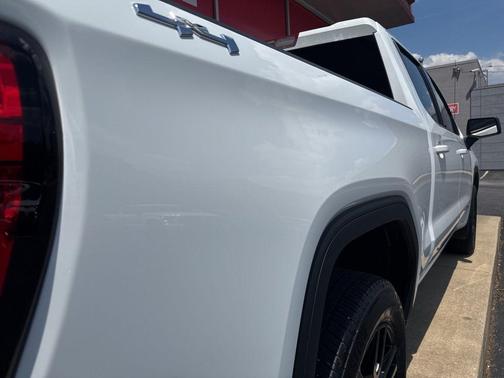 Summit White 2024 GMC Sierra 1500 Elevation