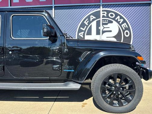 Black Clearcoat 2021 Jeep Wrangler Unlimited 4xe Sahara High Altitude
