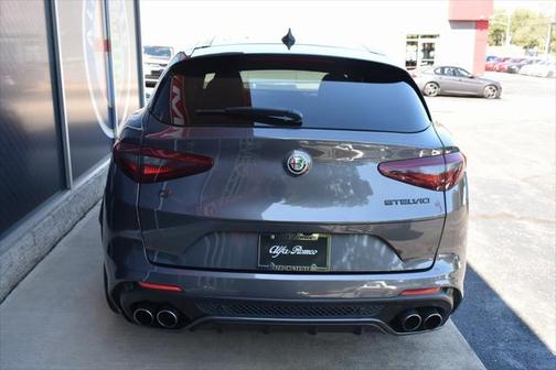 2019 Alfa Romeo Stelvio Quadrifoglio