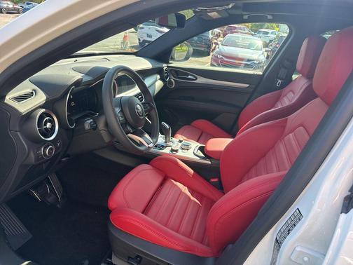 Milano White 2026 Alfa Romeo Stelvio AWD