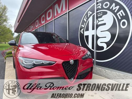 Alfa Rosso 2024 Alfa Romeo Stelvio Quadrifoglio