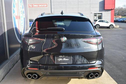 Vulcano Black Metallic 2024 Alfa Romeo Stelvio Quadrifoglio